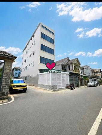 Bán nhà căn hộ hẻm Mê Linh Phường Lâm Viên - Đà Lạt nguồn thu tốt thuận tiện kinh doanh.