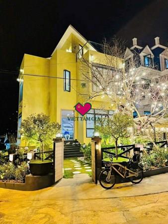 Bán căn biệt thự Khu An Sơn Phường Xuân Hương - Đà Lạt hai mặt tiền đường nhựa view đẹp.