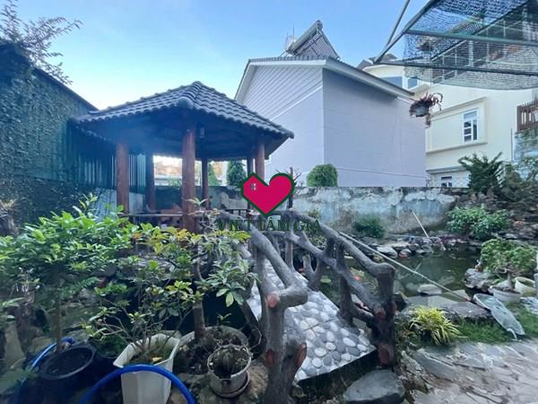 Bán biệt thự sân vườn mặt tiền Hàn Thuyên Phường Camly - Đà Lạt trung tâm tiện di chuyển nghỉ dưỡng.
