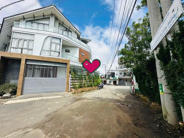 Bán đất 2 MT đường Trần Anh Tông Phường Lâm Viên -Đà Lạt thuận tiện xây dựng căn hộ kinh doanh.