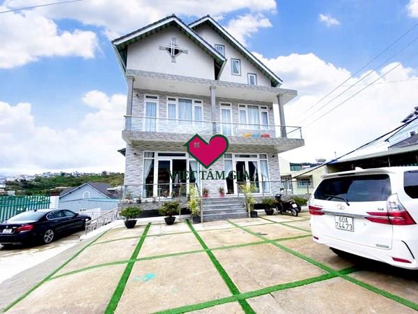 Bán biệt thự Nguyễn Đình Quân Phường Camly- Đà Lạt thuận tiện đi lại kinh doanh du lịch.
