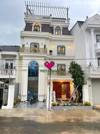Biệt thự có hồ bơi cao cấp nội thất sịn nhẩt khu quy hoạch AN SƠN Phường Xuân Hương - Đà Lạt