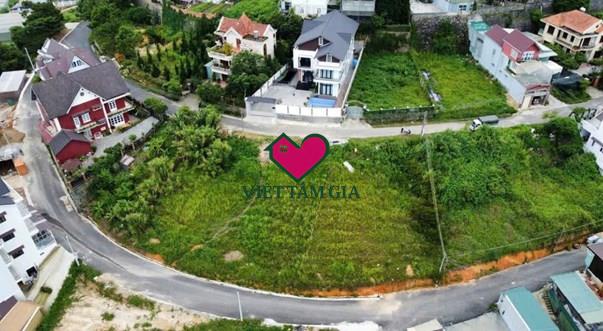 Bán đất 2 MT KQH Lý Nam Đế Phường Lâm Viên - Đà Lạt trung tâm thuận tiện di chuyển.