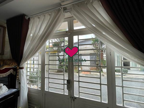 Bán nhà phố hẻm Nguyễn Trãi Phường Xuân Hương - Đà Lạt thuận tiện đi lại an cư nghỉ dưỡng.