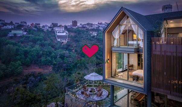 Bán biệt thự sân vườn hẻm Hoàng Hoa Thám Phường Xuân Hương - Đà Lạt view thông đẹp .